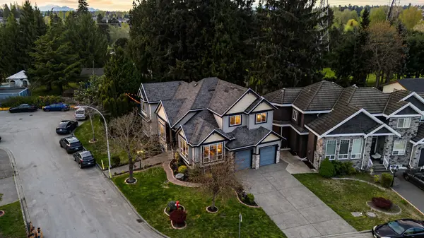 7918 147 A St, Surrey, BC V3S 2T8