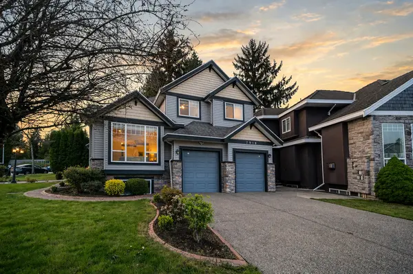 7918 147 A St, Surrey, BC V3S 2T8