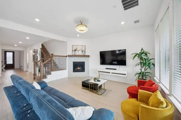 2004 Creekbluff Circle, Lewisville, TX 75010