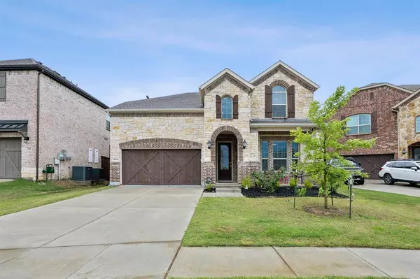 2004 Creekbluff Circle, Lewisville, TX 75010