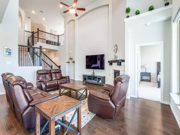 2112 Creekbluff Court, Lewisville, TX 75010