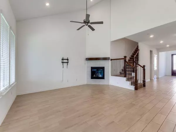 2122 Creekbluff Court, Lewisville, TX 75010