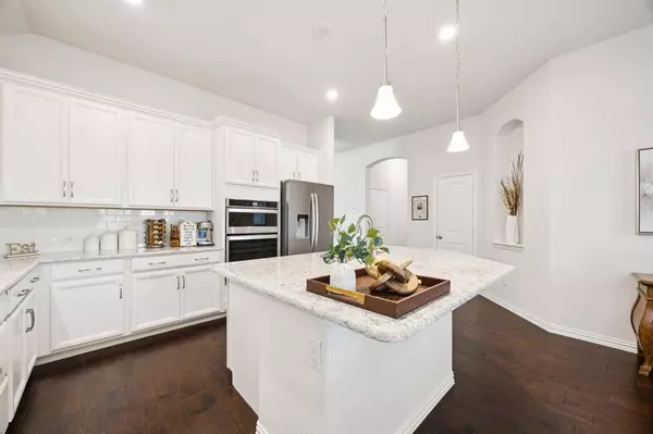 1324 Lake Falls Terrace, Lewisville, TX 75010