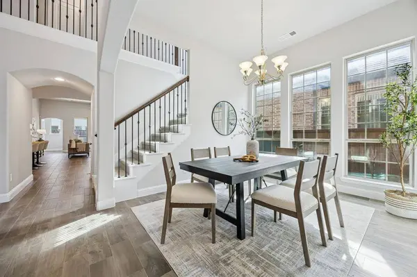 505 Proud Knight Lane, Lewisville, TX 75056