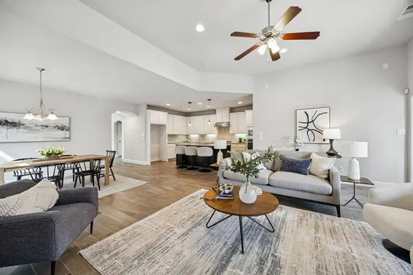 505 Proud Knight Lane, Lewisville, TX 75056