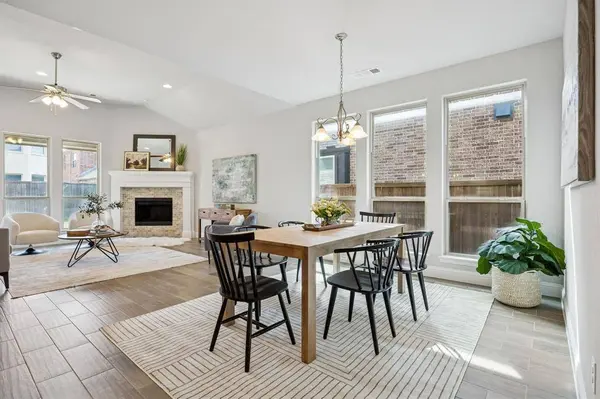 505 Proud Knight Lane, Lewisville, TX 75056