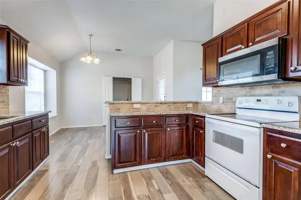 4500 Saddlebrook Drive, Carrollton, TX 75010