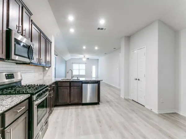 4120 Spur Trail Drive, Denton, TX 76208