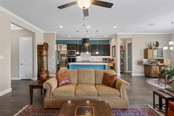 4703 Brenda Drive, Mansfield, TX 76063