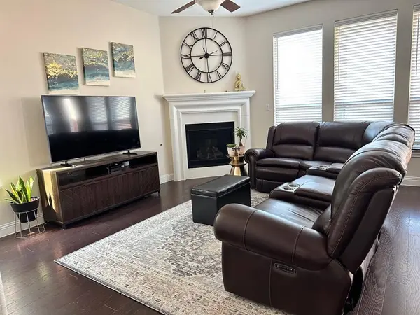 4725 Cash Drive, Carrollton, TX 75010
