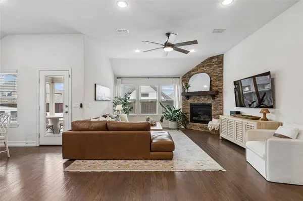 3213 Ridgelake Way, Lewisville, TX 75010