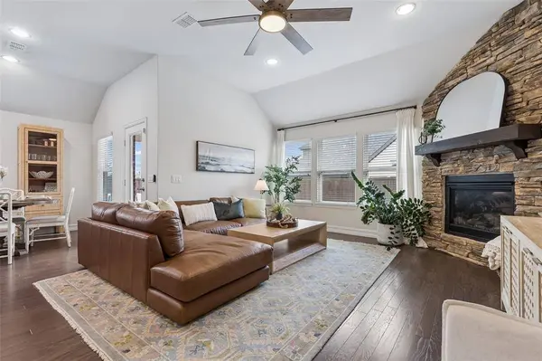 3213 Ridgelake Way, Lewisville, TX 75010