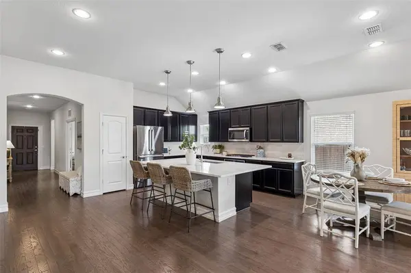 3213 Ridgelake Way, Lewisville, TX 75010