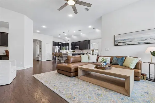 3213 Ridgelake Way, Lewisville, TX 75010