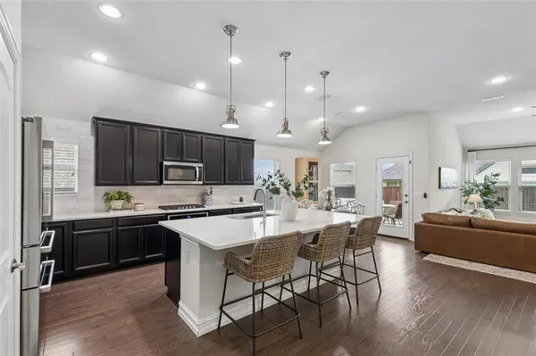3213 Ridgelake Way, Lewisville, TX 75010