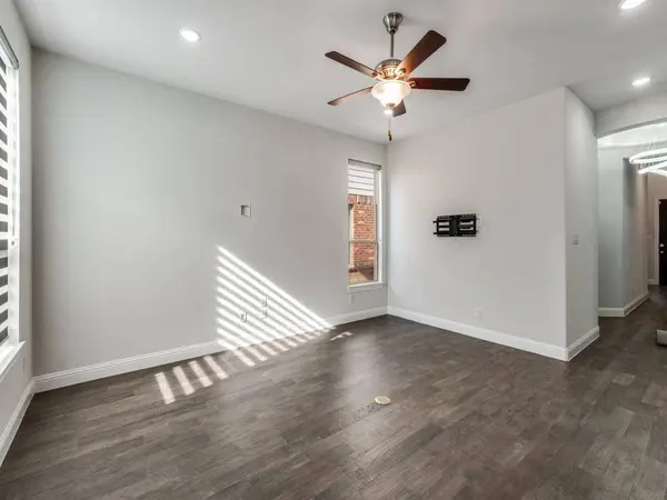 2152 Bailey Street, Carrollton, TX 75010