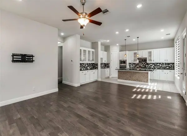 2152 Bailey Street, Carrollton, TX 75010