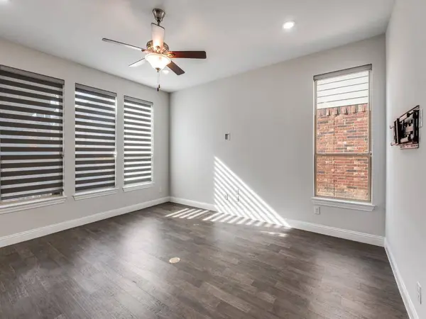2152 Bailey Street, Carrollton, TX 75010