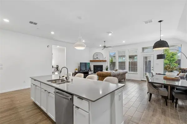 2003 Creekvista Drive, Lewisville, TX 75056