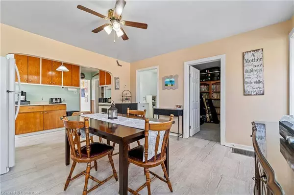 248 Bruce Street N, West Grey, ON N0G 1R0