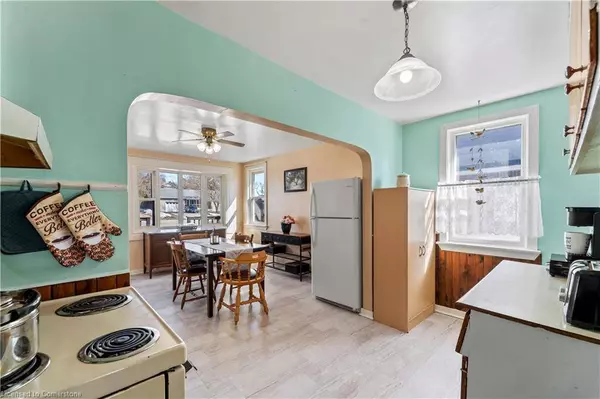 248 Bruce Street N, West Grey, ON N0G 1R0