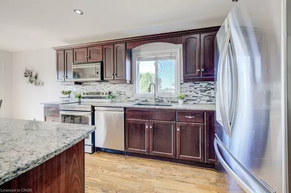 29 Applewood Street, Plattsville, ON N0J 1G0