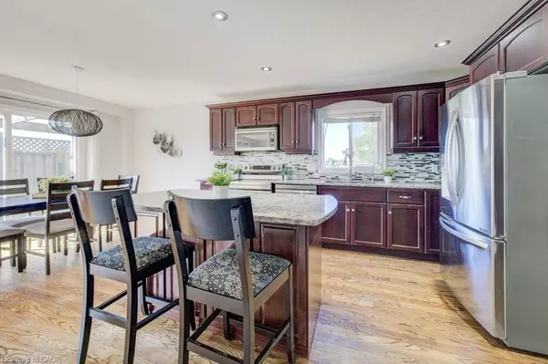 29 Applewood Street, Plattsville, ON N0J 1G0