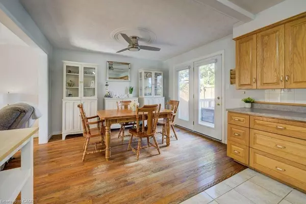 144 Laurentian Drive, Kitchener, ON N2E 2M3