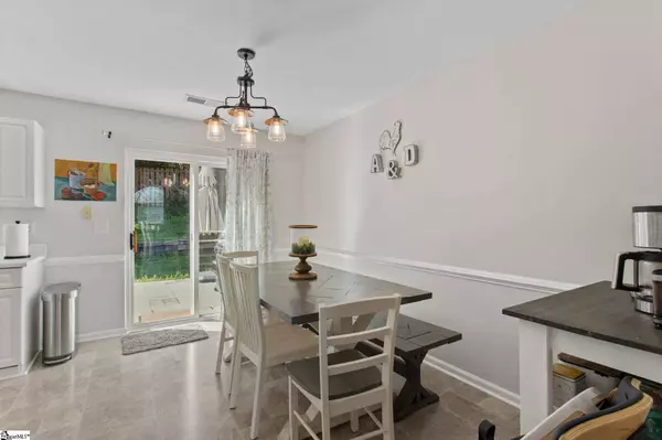 10 Valley Glen Court, Greer, SC 29650