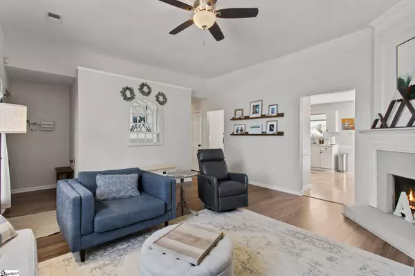 10 Valley Glen Court, Greer, SC 29650