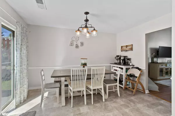 10 Valley Glen Court, Greer, SC 29650