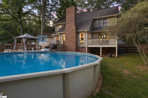 105 Fox Chase Court, Simpsonville, SC 29680