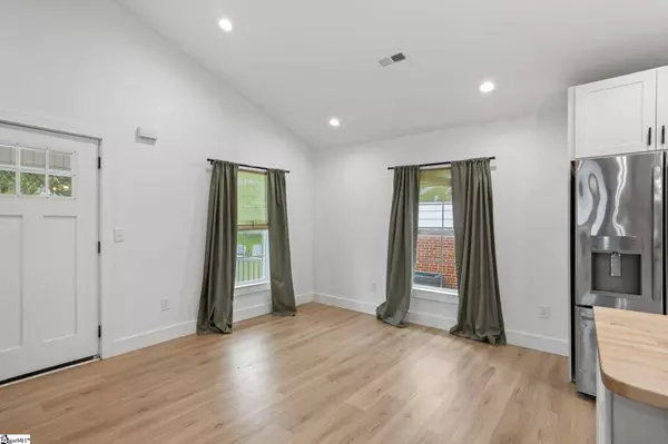 105 E Main Street, Taylors, SC 29687