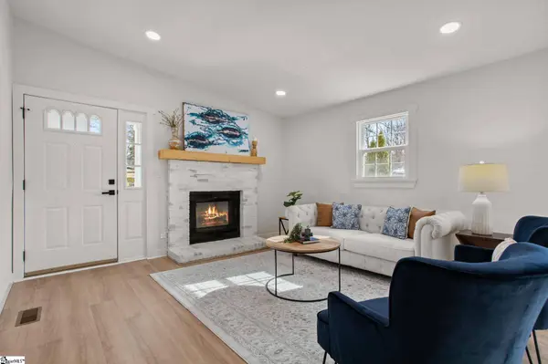 1005 Summit Drive, Greenville, SC 29609