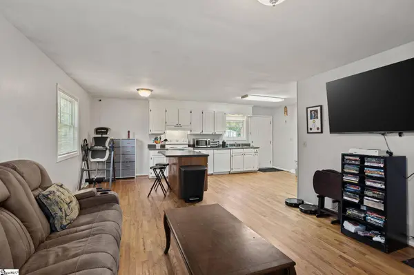 40 Westview Avenue, Greenville, SC 29609