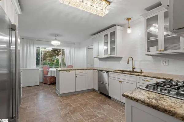 114 Woodhill Lane, Simpsonville, SC 29681