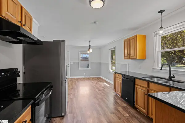 706 W Lee Road, Taylors, SC 29687