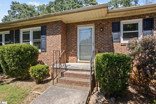 706 W Lee Road, Taylors, SC 29687