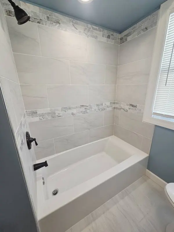 12051 S Yale Avenue, Chicago, IL 60628