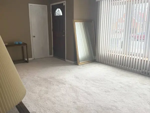 2553 W 82nd Place, Chicago, IL 60652