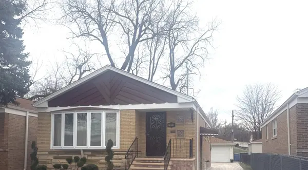 2553 W 82nd Place, Chicago, IL 60652