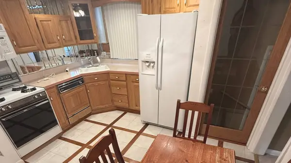 2553 W 82nd Place, Chicago, IL 60652