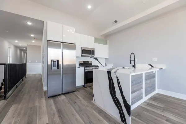 5809 S Indiana Avenue #2, Chicago, IL 60637