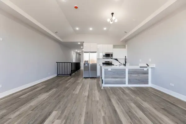 5809 S Indiana Avenue #2, Chicago, IL 60637