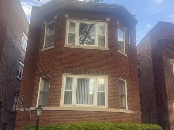 7943 S Eberhart Avenue, Chicago, IL 60619