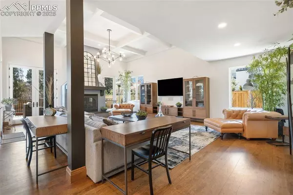 41 Broadmoor AVE, Colorado Springs, CO 80906