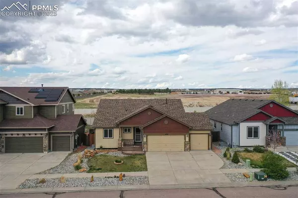 6752 Red Cardinal LOOP, Colorado Springs, CO 80908