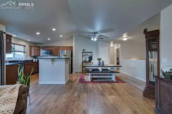 6752 Red Cardinal LOOP, Colorado Springs, CO 80908