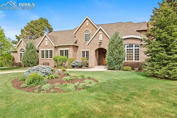 17 Marland RD, Colorado Springs, CO 80906