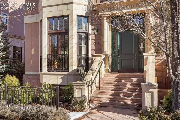 2916 Carriage Manor PT, Colorado Springs, CO 80906